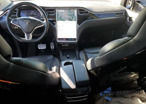 2016 Tesla Model X z USA, uszkodzony, nr VIN 5YJXCBE45GF015876